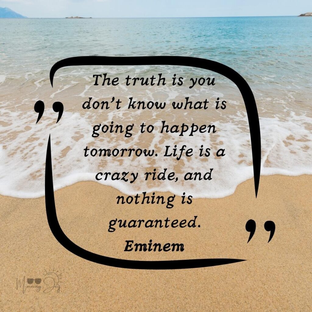 Inspiring Short Life Quotes in Mesmerizing Pictures 47 life is short quotes spend it with the ones you love-39